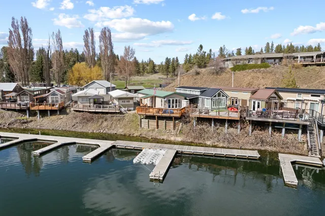 $249,999 | 18617 West Williams Lake Road, Unit 10, Cheney, WA 99004