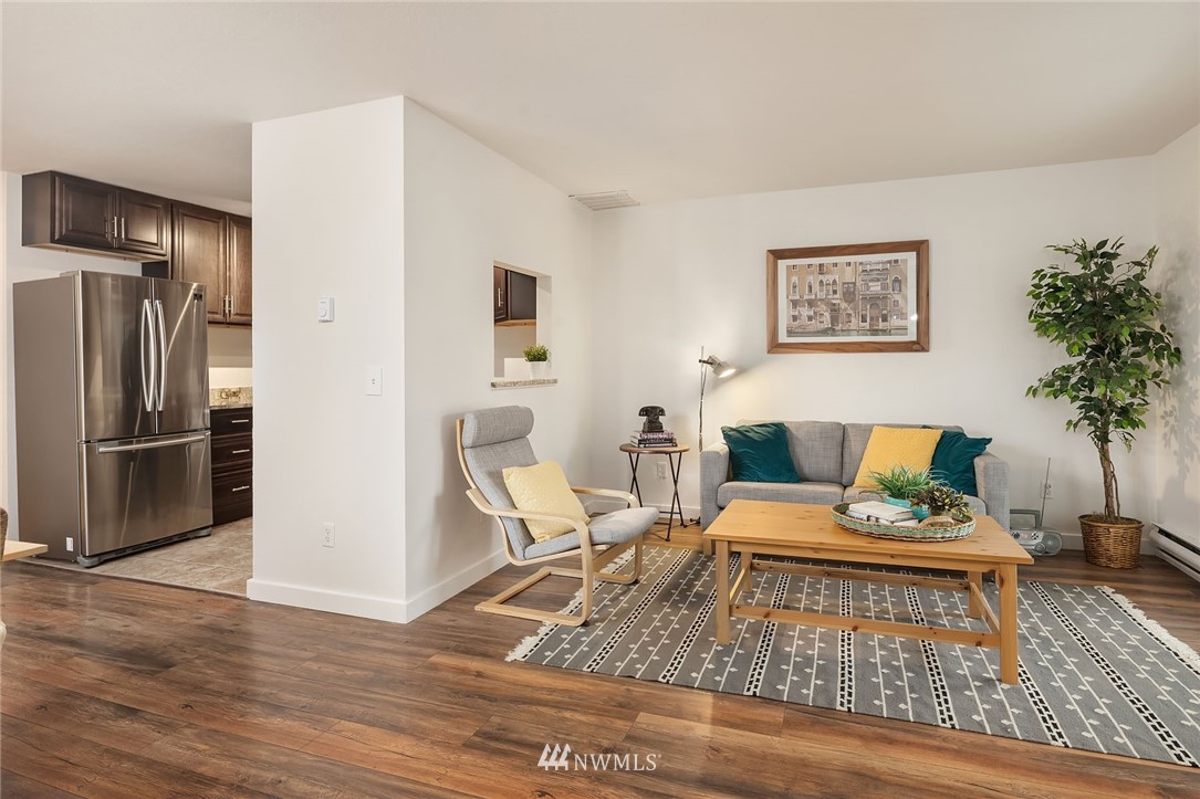 4116 Northeast 6th Place, Unit 3B Renton, WA 98059 - Photo 12 of 26 Gallery Image 12