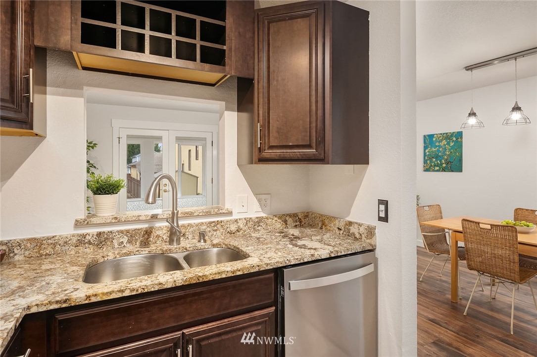 4116 Northeast 6th Place, Unit 3B Renton, WA 98059 - Photo 15 of 26 Gallery Image 15