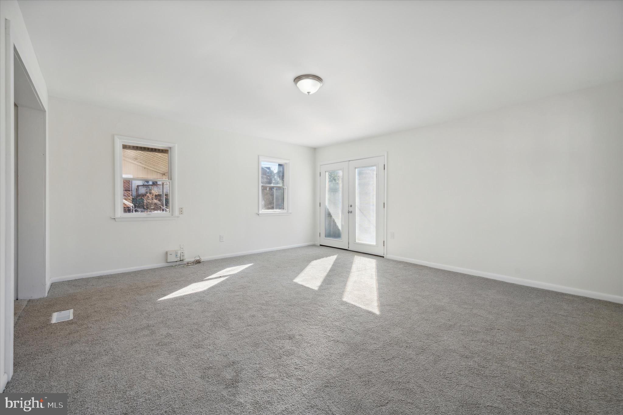 5 Maple Street Marcus Hook, PA 19061 - Photo 13 of 24