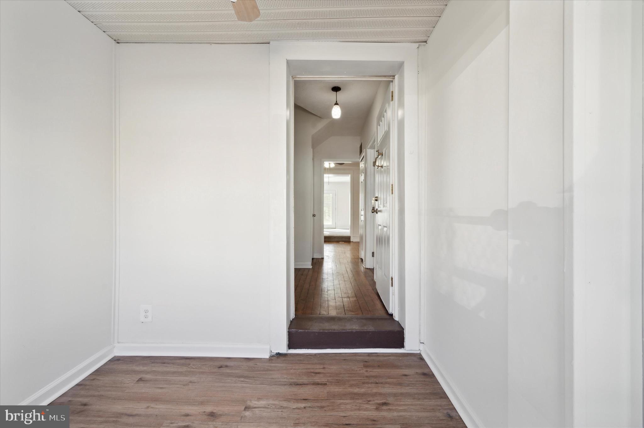 5 Maple Street Marcus Hook, PA 19061 - Photo 9 of 24