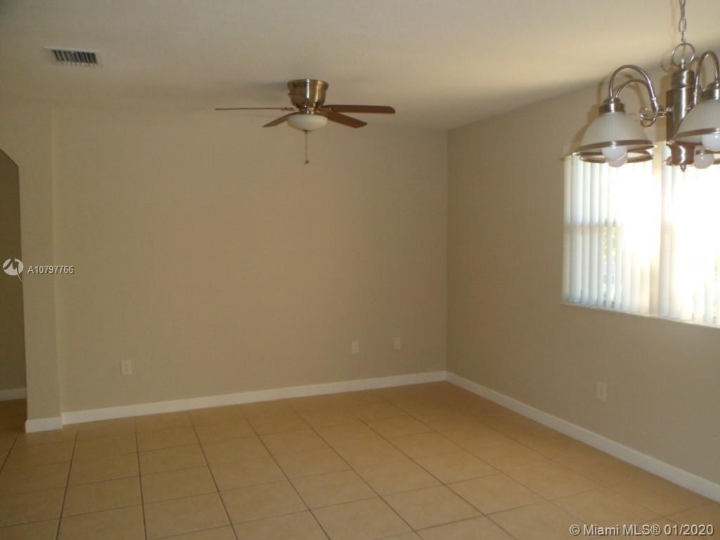 1650 Northeast 33rd Road, Unit 20110 Homestead, FL 33033 - Photo 4 of 18 Gallery Image 4