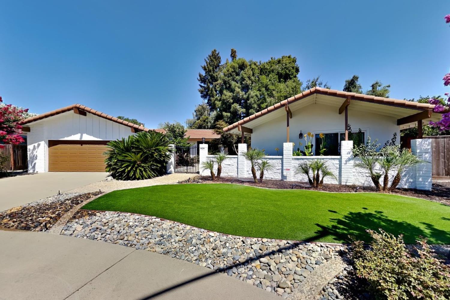 909 Newcastle Court Modesto, CA 95355 - Photo 1 of 98