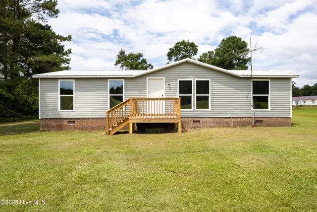 $175,000 | 865 Cecil-Odie Road, Clinton, NC 28328