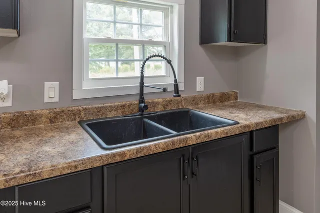 $175,000 | 865 Cecil-Odie Road, Clinton, NC 28328