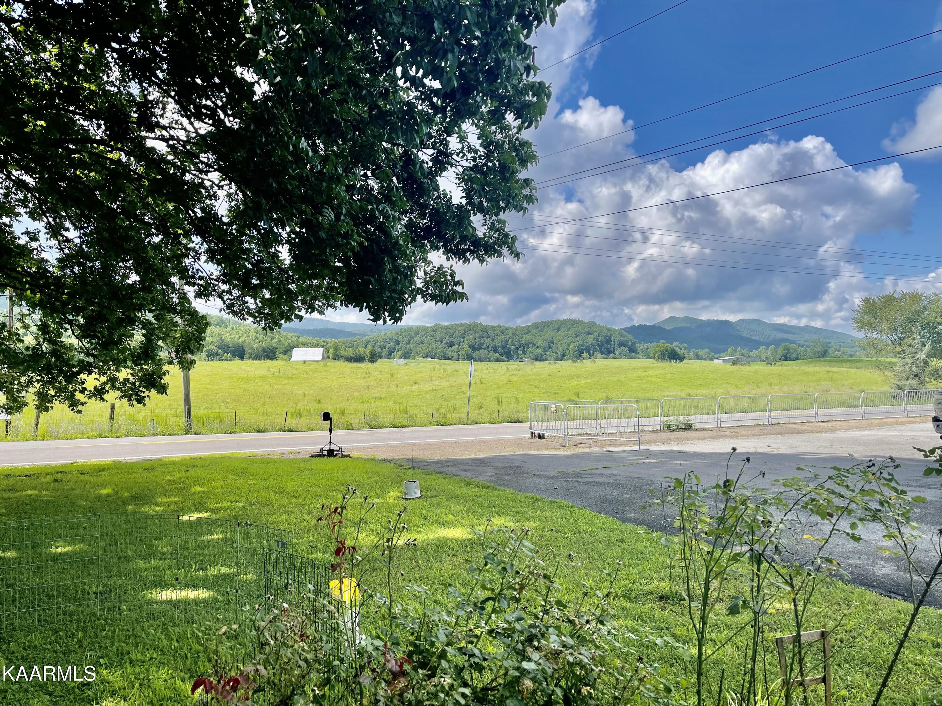 400 Reliance Road Tellico Plains, TN 37385 - Photo 3 of 23 IMG-4586
