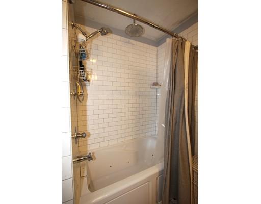 36 Beaconsfield Road Worcester, MA 01602 - Photo 7 of 16