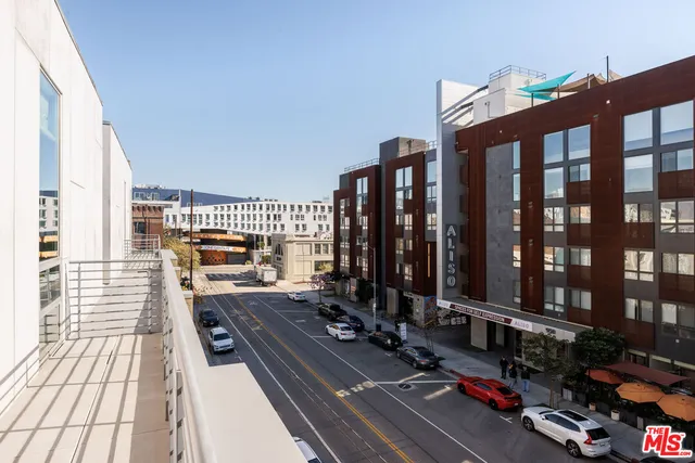 a view of an entryway