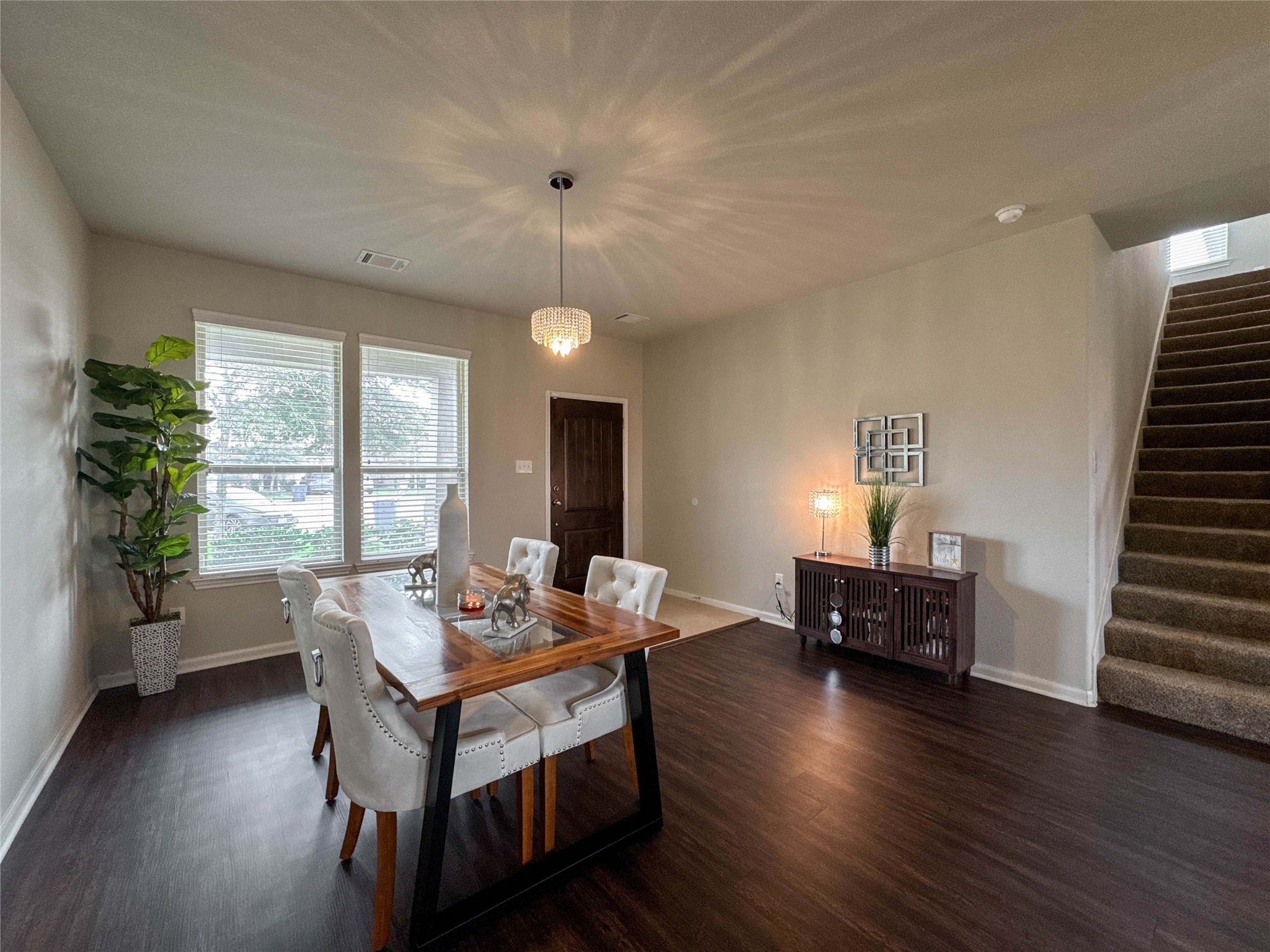 2 Eagle Lake Court Manvel, TX 77578 - Photo 18 of 38 a living room with furniture and wooden floor