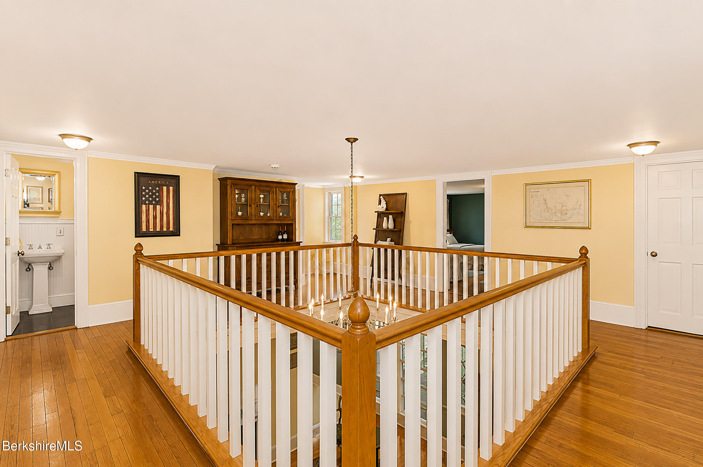 53 Main Street Stockbridge, MA 01262 - Photo 27 of 61 2nd floor center hall