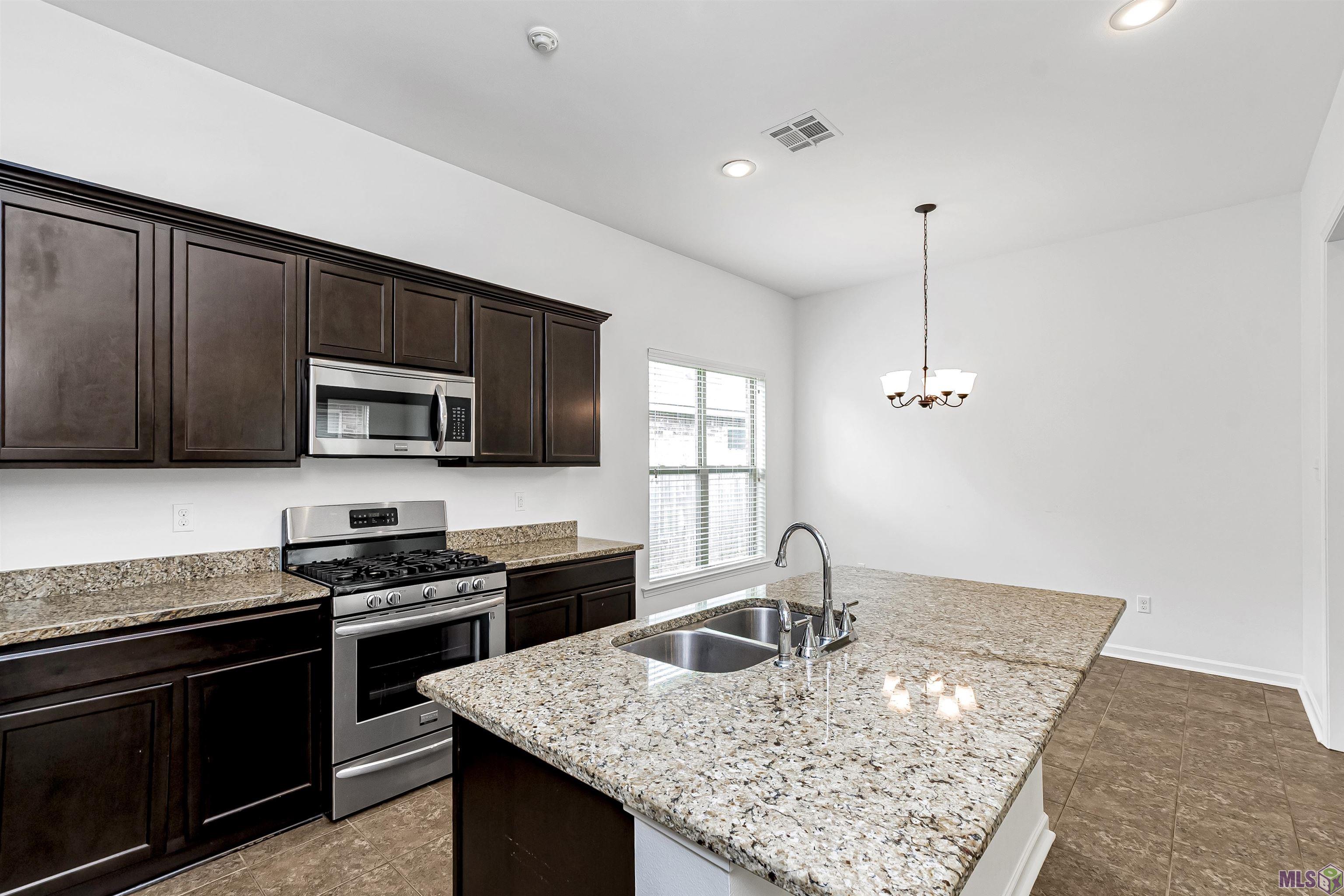 8645 Abertay Avenue Baton Rouge, LA 70820 - Photo 11 of 19