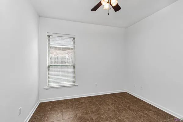 $2,300 | 8645 Abertay Avenue, Baton Rouge, LA 70820