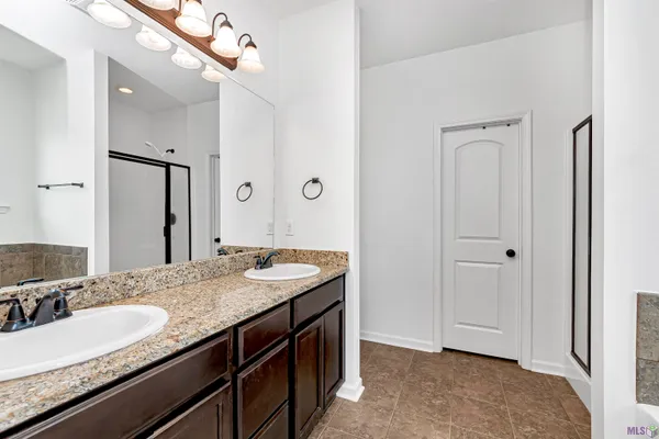 $2,300 | 8645 Abertay Avenue, Baton Rouge, LA 70820