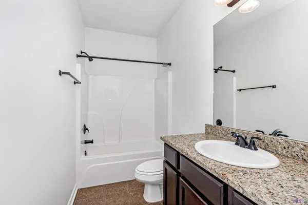 $2,300 | 8645 Abertay Avenue, Baton Rouge, LA 70820