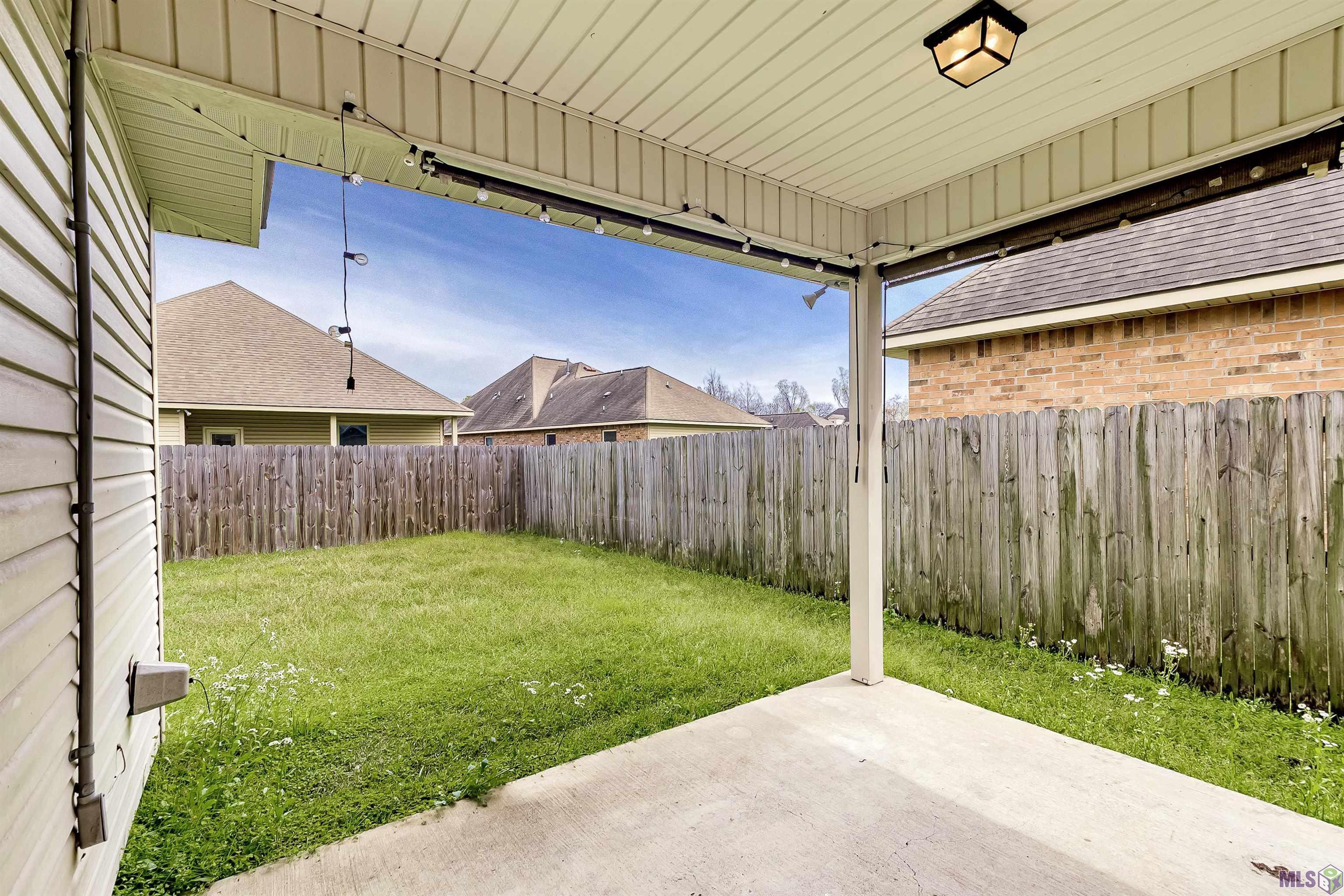 8645 Abertay Avenue Baton Rouge, LA 70820 - Photo 4 of 19