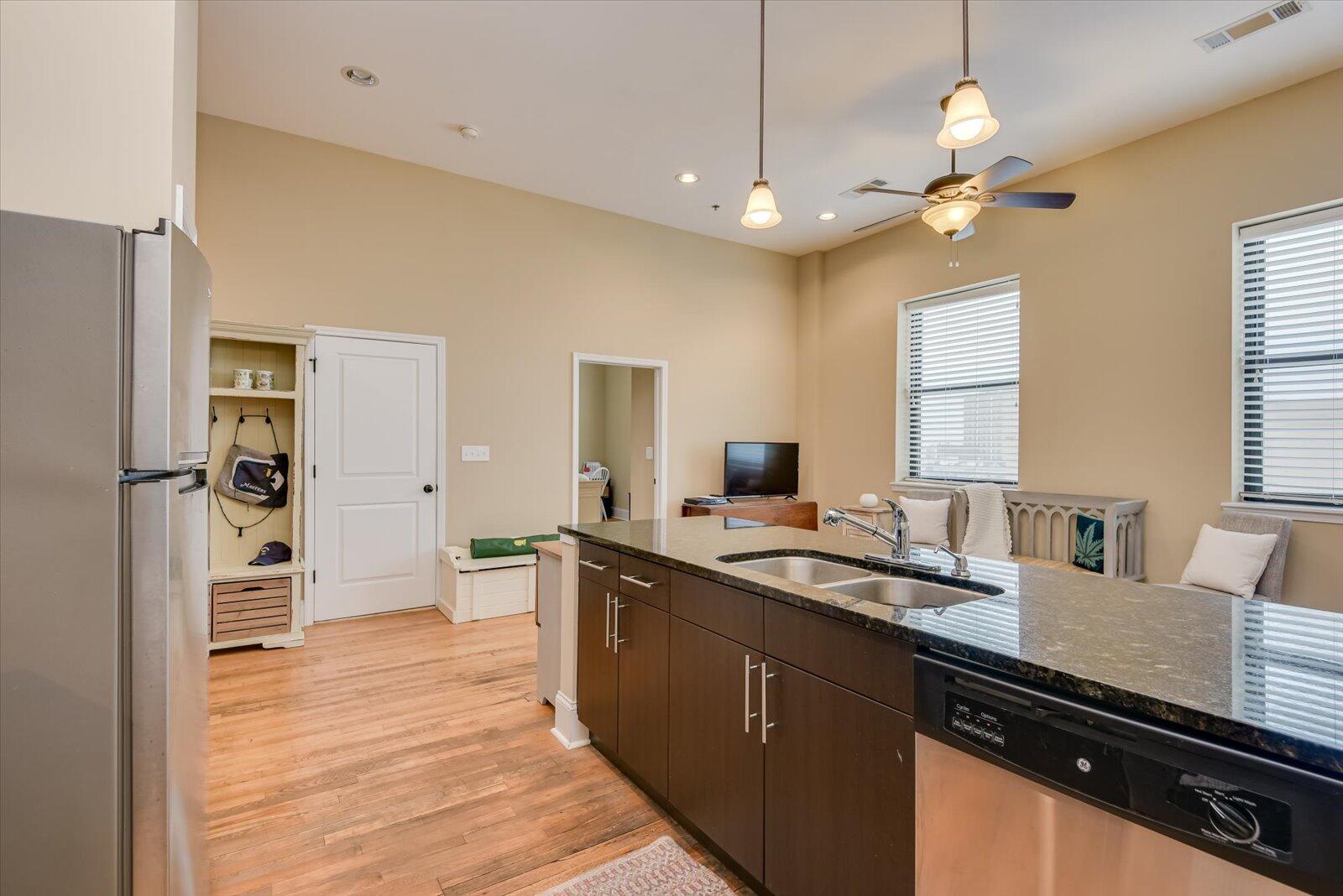 936 Broad Street, Unit 416 Augusta, GA 30901 - Photo 17 of 30 17-112-DSC_4128LRenfused