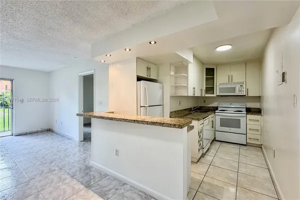 $1,850 | 4803 Northwest 7th Street, Unit 10514, Miami, FL 33126