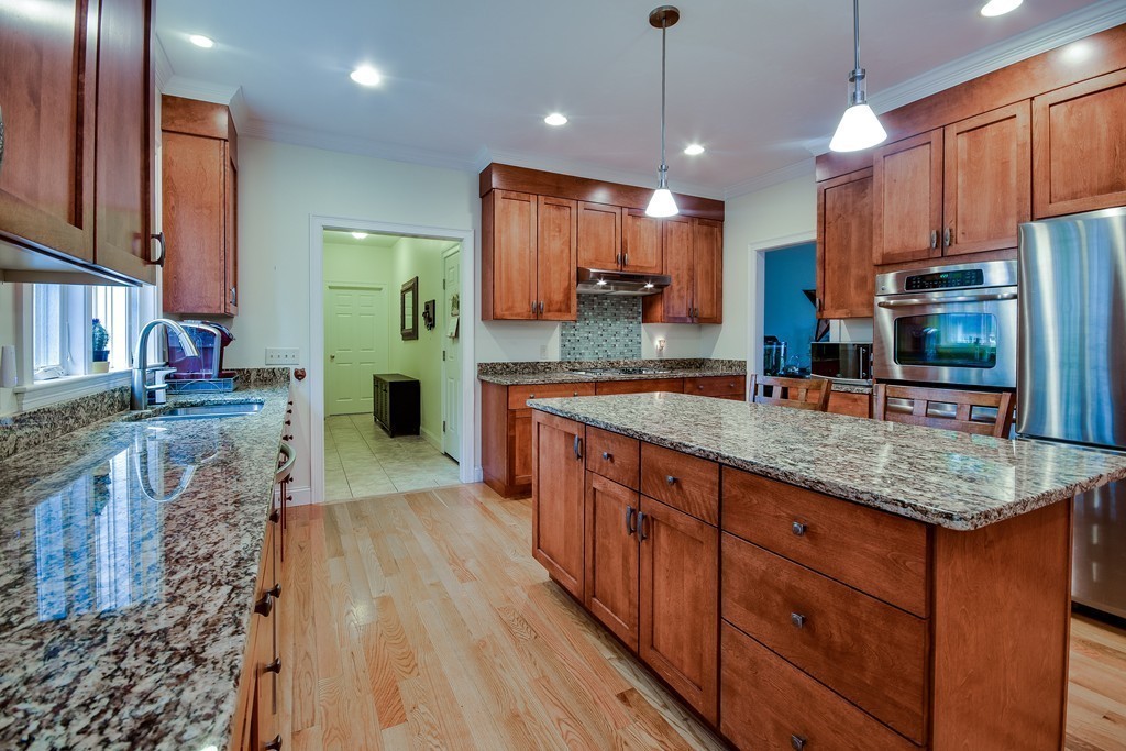 6 Rice Street Hopkinton, MA 01748 - Photo 7 of 29 Gallery Image 7