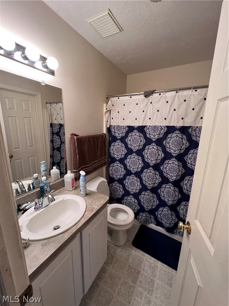 853 Helmsdale Road Cleveland, OH 44112 - Photo 12 of 15