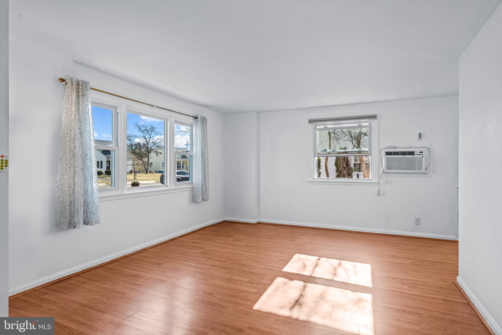 438 Newton Road Hatboro, PA 19040 - Photo 4 of 28 Gallery Image 4