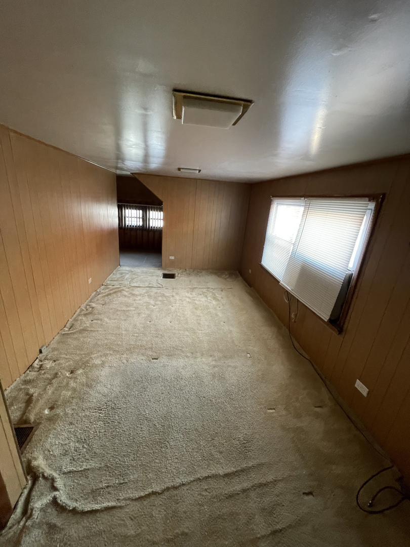 9309 South Ada Street Chicago, IL 60620 - Photo 32 of 39 a view of empty room