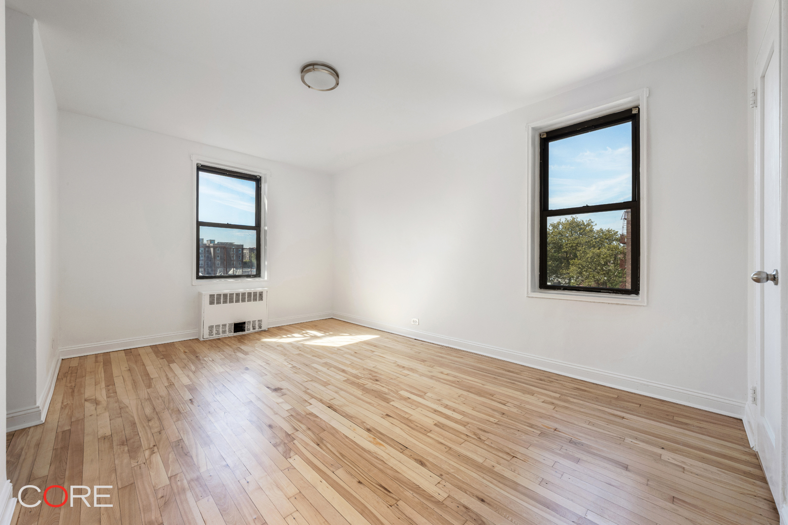 88-10 34th Avenue, Unit 5L Queens, NY 11372 - Photo 5 of 10