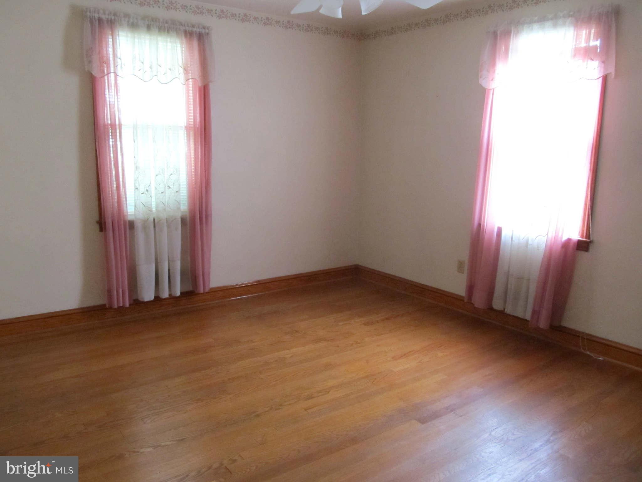 520 Shipley Road Linthicum Heights, MD 21090 - Photo 8 of 15 Bedroom