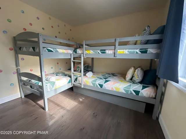 $460,000 | 5186 Hummingbird Drive, Pocono Summit, PA 18346