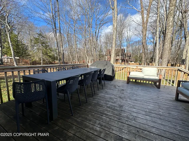 $460,000 | 5186 Hummingbird Drive, Pocono Summit, PA 18346