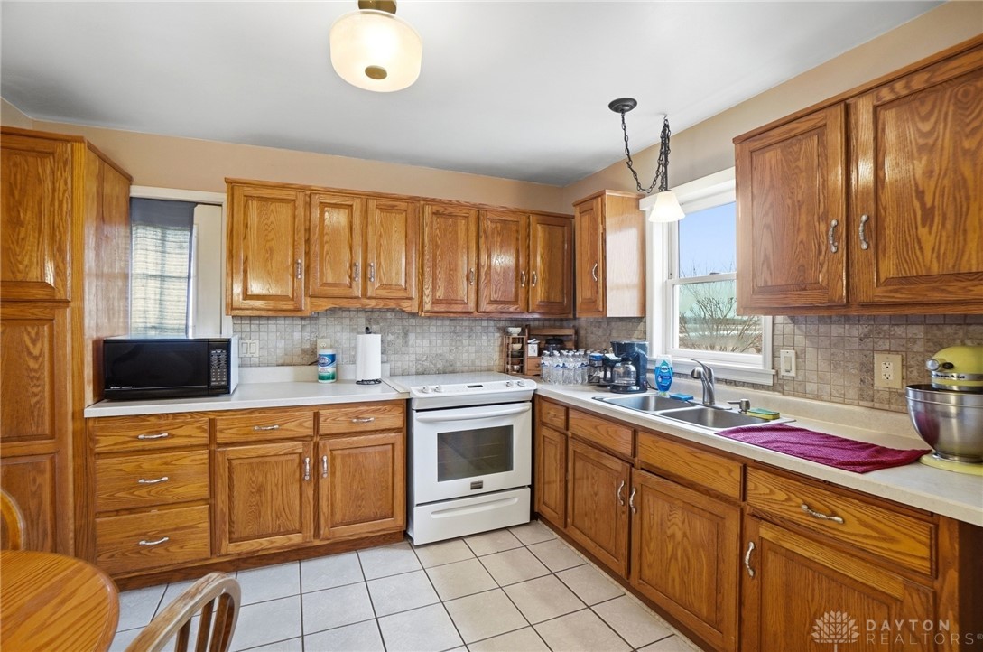 4075 Russia-Versailles Road Houston, OH 45333 - Photo 15 of 48 Gallery Image 15