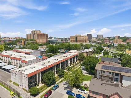 $198,000 | 5004 Grand Avenue, Unit E, Kansas City, MO 64112