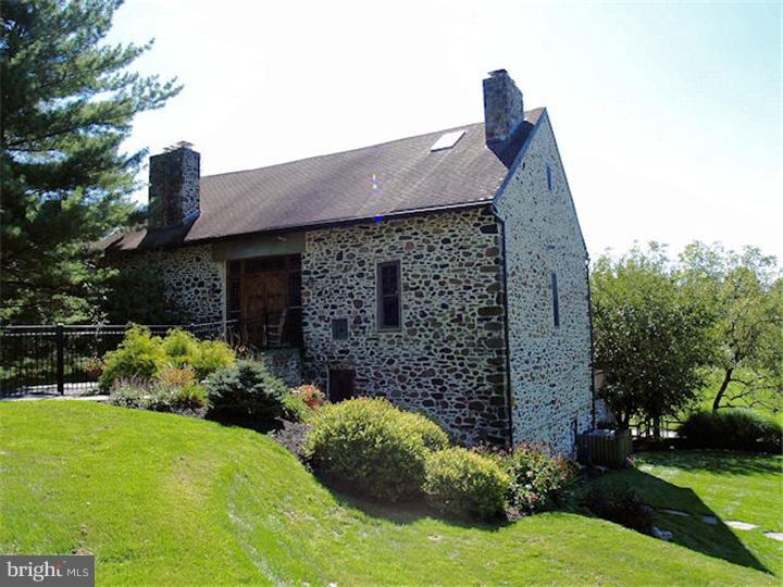 866 Frank Road West Chester, PA 19380 - Photo 1 of 20 Exterior Front