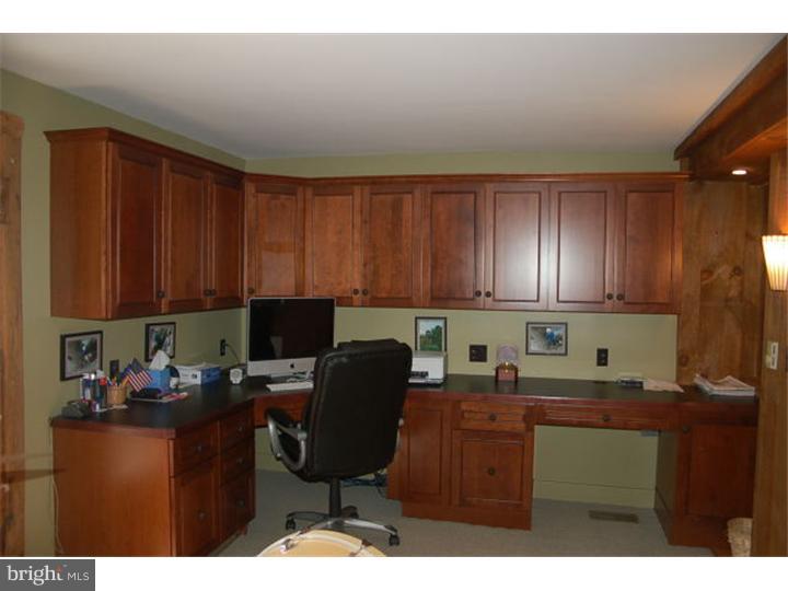 866 Frank Road West Chester, PA 19380 - Photo 14 of 20 Office / Study