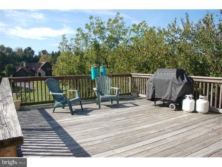 866 Frank Road West Chester, PA 19380 - Photo 15 of 20 Deck