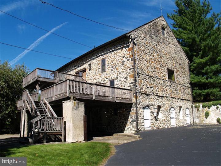 866 Frank Road West Chester, PA 19380 - Photo 20 of 20 Exterior Back