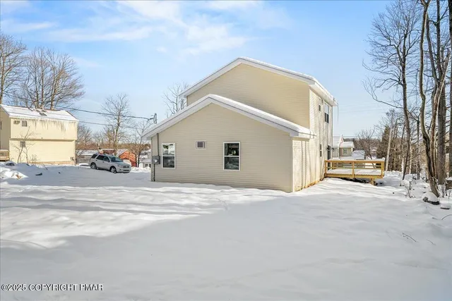 $299,000 | 2460 Winding Way, Tobyhanna, PA 18466