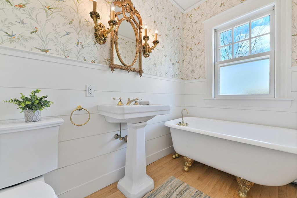 122 Larch Road Cambridge, MA 02138 - Photo 11 of 29 Gallery Image 11