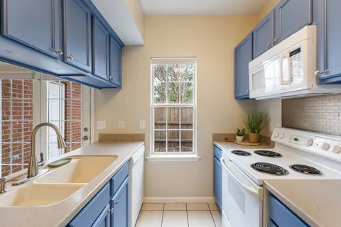 $285,000 | 515 Lakebrink Court, Nashville, TN 37214