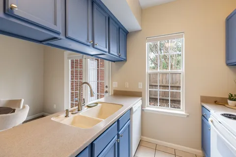 $285,000 | 515 Lakebrink Court, Nashville, TN 37214