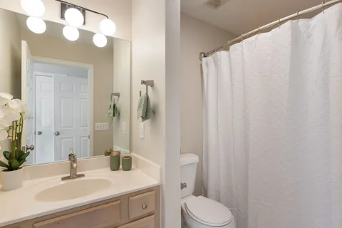 $285,000 | 515 Lakebrink Court, Nashville, TN 37214