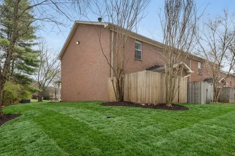 $285,000 | 515 Lakebrink Court, Nashville, TN 37214