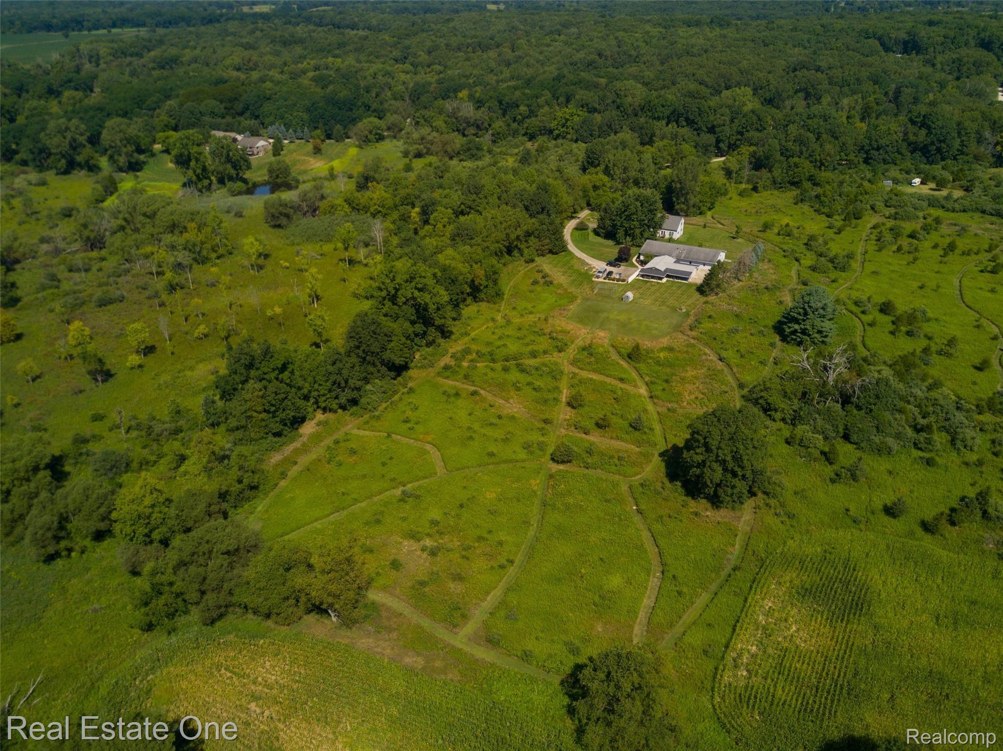 5243 Walsh Road Whitmore Lake, MI 48189 - Photo 72 of 98 IMG-0070.jpg
