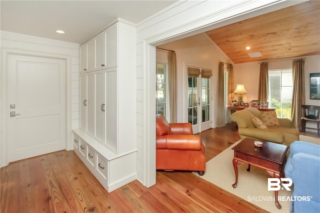 53 North Hawthorne Place Mobile, AL 36608 - Photo 10 of 37