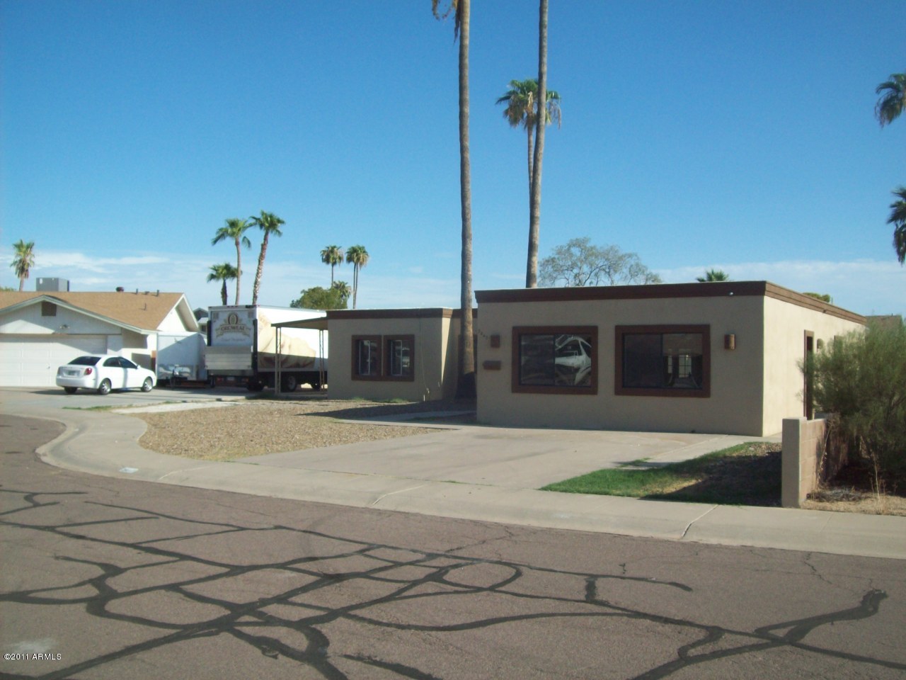 3447 West Redfield Road Phoenix, AZ 85053 - Photo 2 of 15 Front