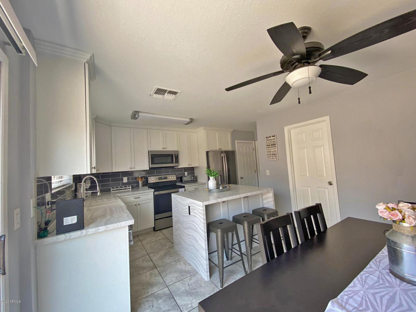 9529 West Monte Vista Road Phoenix, AZ 85037 - Photo 6 of 20 c514