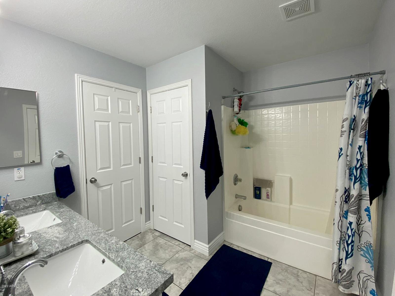 9529 West Monte Vista Road Phoenix, AZ 85037 - Photo 9 of 20 c51