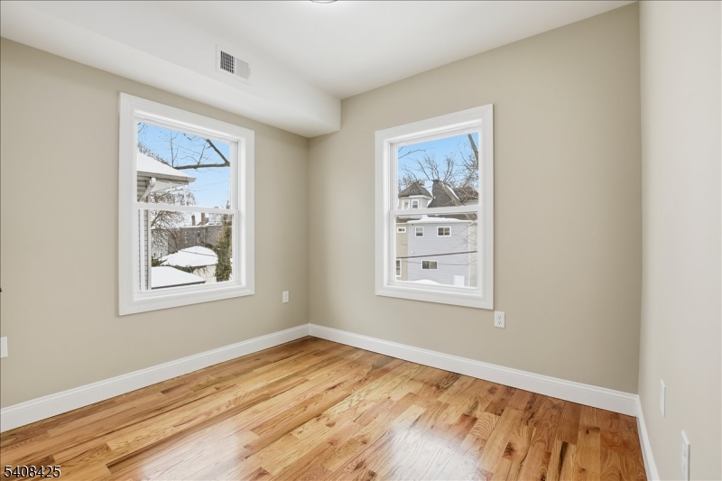 16 White Terrace Newark, NJ 07108 - Photo 20 of 28