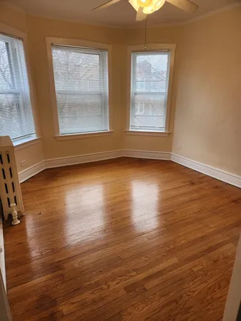 $1,975 | 5959 North Magnolia Avenue, Unit 3, Chicago, IL 60660