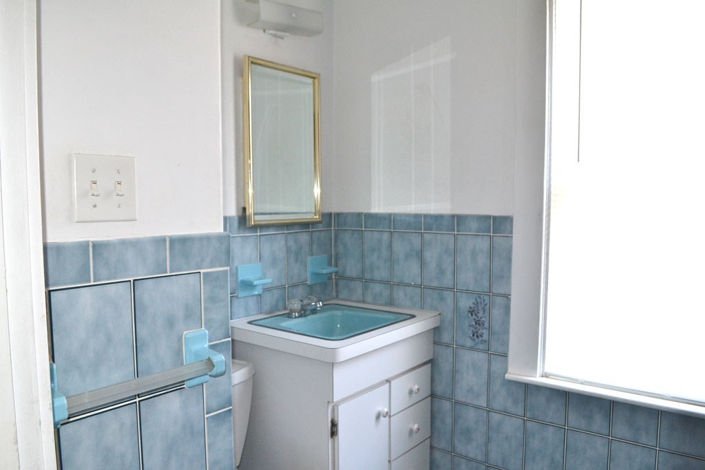 182 Rochambeau Avenue Providence, RI 02906 - Photo 23 of 25 Gallery Image 23