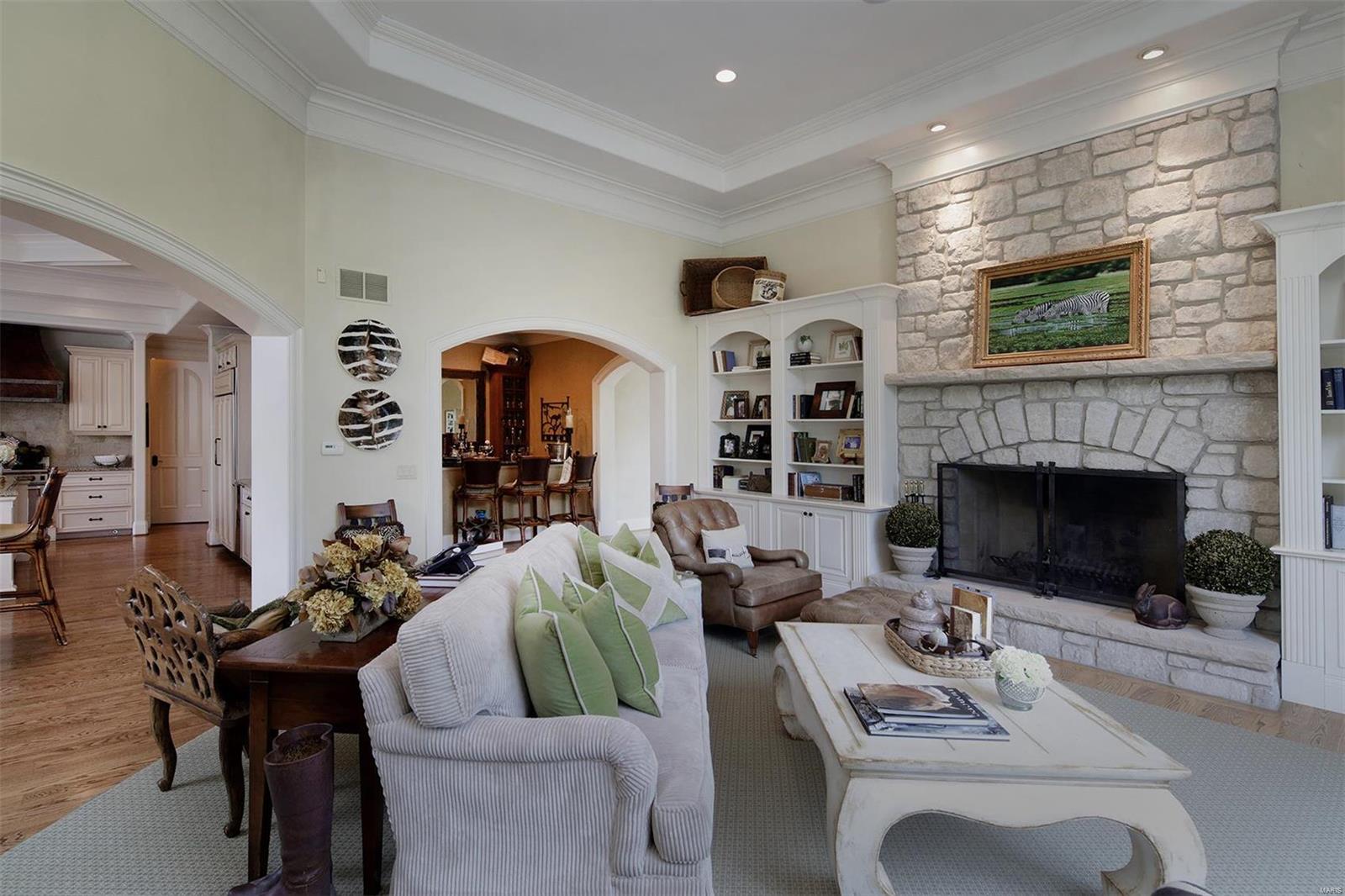 18 Upper Warson Drive Ladue, MO 63124 - Photo 11 of 28